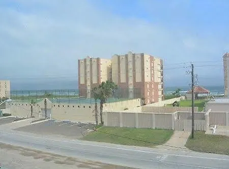 Gulf 4 Bedroom Condo By Fountain Vista Homes